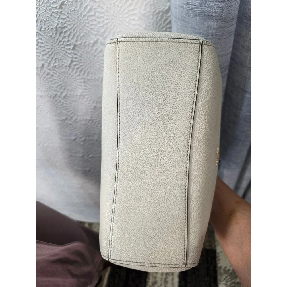 Coach Turnlock Chain Tote 27 Womens Medium Chalk White Good Leather Bag 57107
